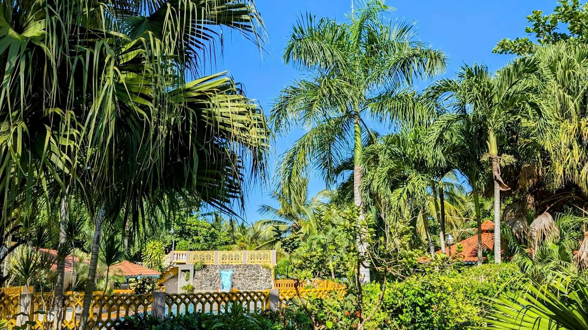 Yukayeke Playa Resort San Juan 2*,